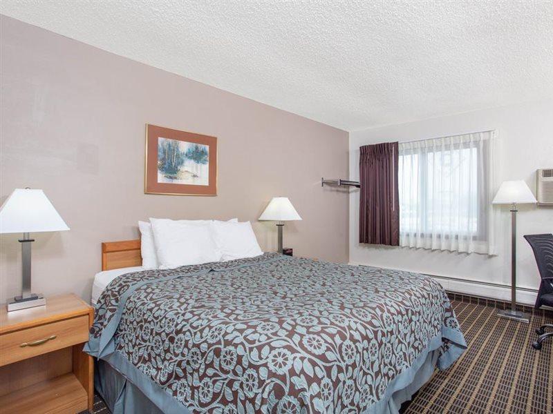 Days Inn By Wyndham Fond Du Lac Exterior foto